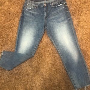 Levi’s ankle jeans👖